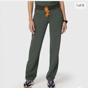 Livingston basic Fig scrub pants